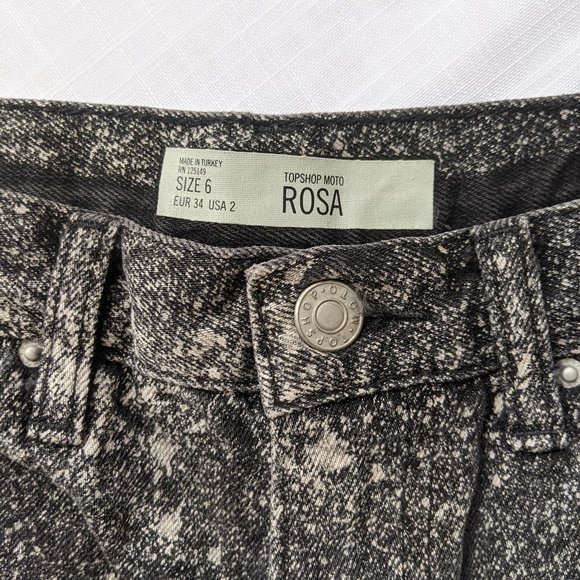 TopShop Black Jean Shorts - Picture 3 of 3